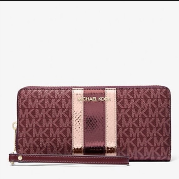 Michael Kors Jet Set Travel Large Signature
Logo and Metallic Continental Wallet - Picture 1 of 2